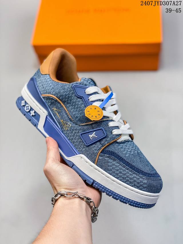 Lv路易威登louis Vuitton Trail Sneaker Low休闲运动文化百搭篮球板鞋 致tpr光泽鞋底#耐弯折滴塑支持片#鞋垫嵌入超软脚感乳胶材质