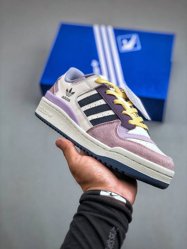 Adidas Originals Forum 全新配色 Forum Low入诞生于1984年的经典复古篮球鞋adidas Originals Forum在今年重