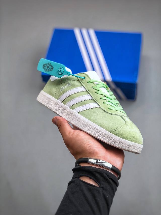 Adidas Originals Gazelle 90 羚羊90复刻版系列复古百搭德训风低帮休闲运动板鞋fx“翻毛浅绿白”Ie0442尺码36-40 半