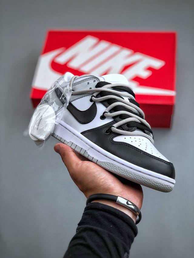 Nk Dunk Low Retro 皮革字母 高街解构 黑灰 Sb绑带低帮休闲板鞋 #整双鞋以黑灰色为主题配色，小图案点缀，对比下显得异常夺目，简约而不简单，该