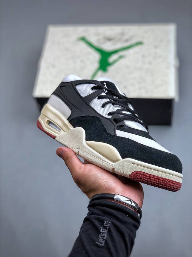 Air Jordan Aj4 Rm 重制版低帮复古篮球鞋 绿白 Fq7940-300 采用了低帮的设计 并保留了众多aj4的经典元素 鞋身以皮革、麂皮材质拼接打