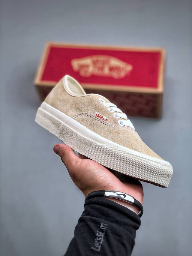 Vans Authentic Og Vault 安娜海姆 复古高端全麂皮低帮休闲硫化滑板鞋 尺码：35 36 36.5 37 38 38.5 39 40 40.