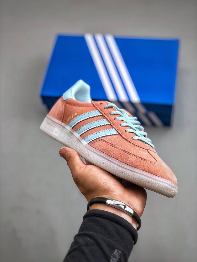 Adidas Originals Handball Spzl 手球运动员系列百搭休闲运动板鞋 粉浅蓝白货号：Ig6275尺码35-45 半