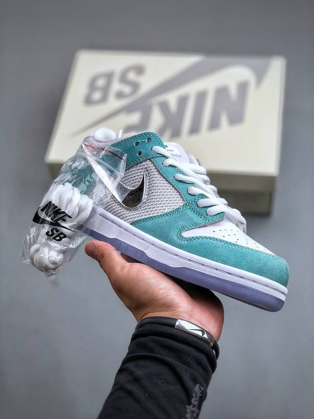 Nike Sb Dunk Low X April Skateboards White And Multi-Color 白青 独家版型蒸餾加工帶來的是更好的视觉和