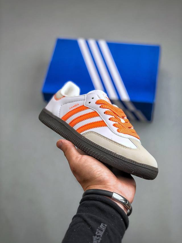 Adidas Originals Samba Vegan Og桑巴舞系列绅士德训足球风百搭低帮休闲运动板鞋 货号：Ie6521 尺码：36-45 半