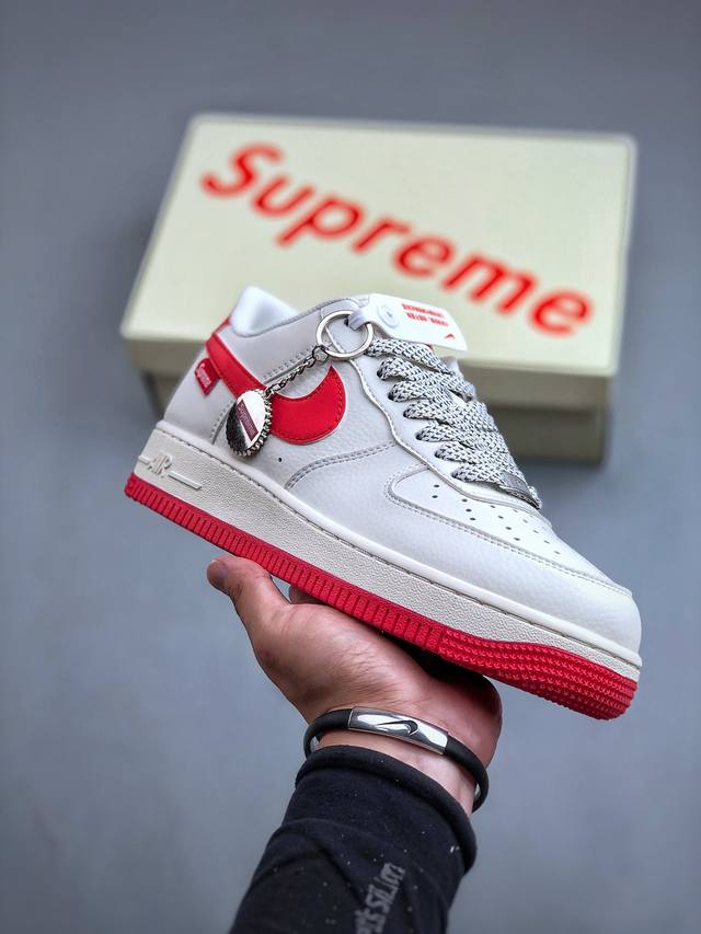 Nike Air Force 1 Low 07 X Supreme 白红满天星原楦头原纸板 打造纯正低帮空军版型专注外贸渠道 全掌内置蜂窝气垫 原盒配件 原厂中