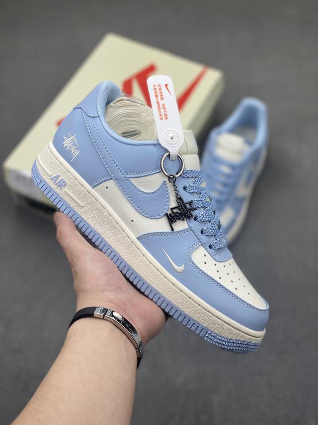 独家实拍nk Air Force 1 空军一号板鞋 官方货号：Bb9599-201 官方同步 原装级别 原楦头原纸板 打造纯正空军版型#专注外贸渠道 全掌内置蜂