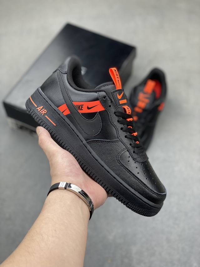 Nike Air Force 1 Low 原厂冲刀皮料切割干净无任何毛边清洁度细节完美 做工细节全方位比对 原楦原纸板打造纯正空军专注外贸渠道全掌内置蜂窝气垫原