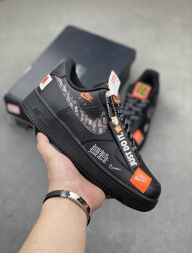 Nike Air Force 1 Low 原装级别 原楦头原纸板 打造纯正空军版型专注外贸渠道 全掌内置蜂窝气垫 原盒配件 原厂中底钢印、拉帮完美 货号：Ar7