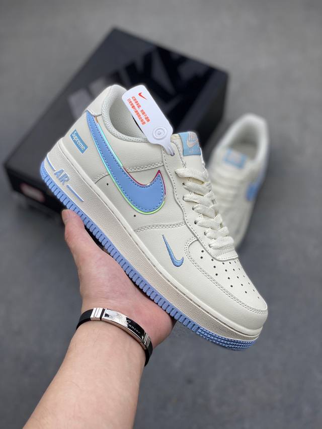 Nk Air Force 1‘07 Low 空军一号低帮休闲板鞋 定制皮料 原楦原纸板 纯正版型 高清洁度 内置全掌气垫 货号：Xl2405-202 尺码：36