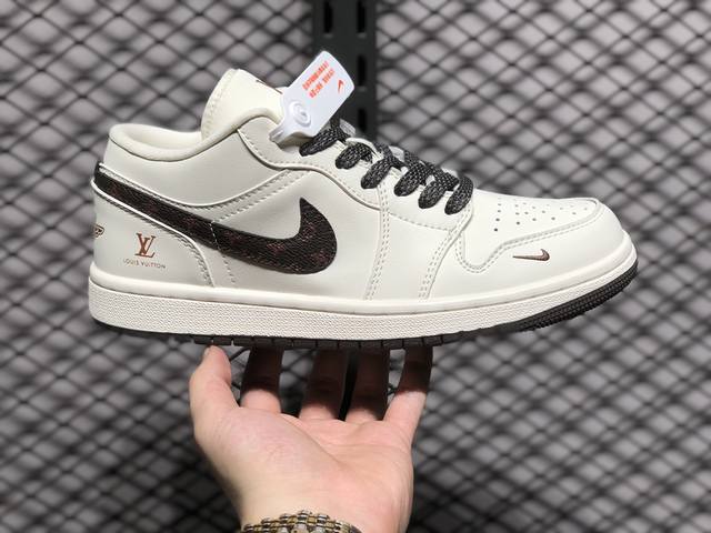 Air Jordan 1 Low 乔丹篮球鞋男女潮流板鞋 货号：Wg8850 004 尺码：36 36.5 37.5 38 38.5 39 40 40.5 41