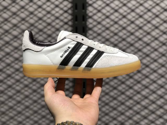 阿迪达斯三叶草adidas Originals Gazelle Indoor 桑巴舞系列绅士德训足球风百搭低帮休闲运动板鞋 货号：Ih9985 尺码：35 36