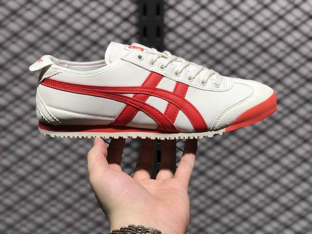 Onitsuka Tiger Mexico 66 百搭单品 板鞋 Mexico 66是鬼冢虎旗下最经典的款式，李小龙最喜欢的一款训练鞋休闲鞋！鞋身特有的虎爪造型