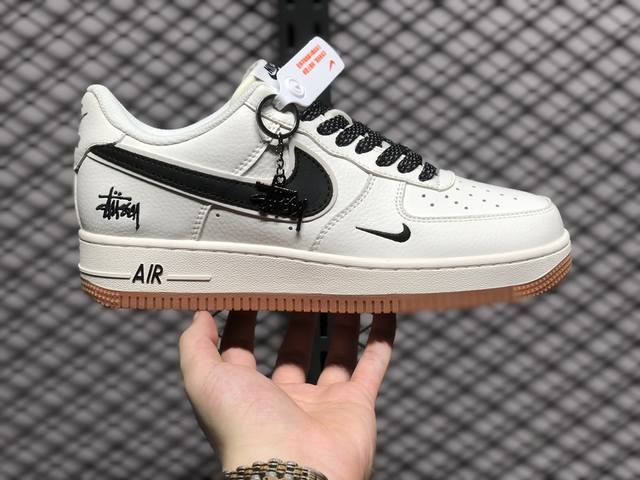 Air Force 1 Low 原装级别 原楦头原纸板 打造纯正空军版型专注外贸渠道 全掌内置蜂窝气垫 原盒配件 原厂中底钢印、拉帮完美 货号：Xz5688 0