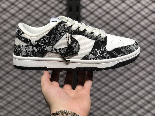 Nike Dunk 全套原楦原模倾力打造完美版型 独家原厂航空铝磨具打磨大底 鞋头坡度极致还原 无解鞋型 原盒原配 圈内天花板工艺 原厂冲刀 超高清洁度 全鞋零