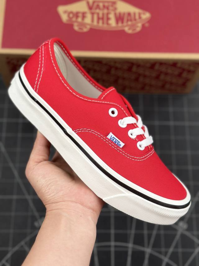 万斯vans Authentic 44 Dx低帮帆布鞋 工艺：硫化11 重量11、真标、原钢印、材质标、鞋型标、合格证 货号：Vn0A38Enmr9 T1S0