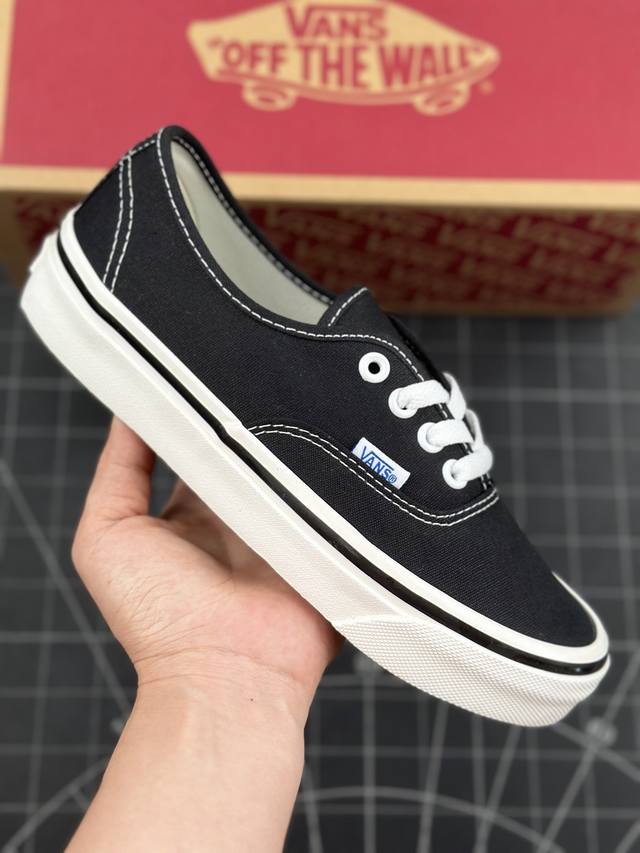 万斯vans Authentic 44 Dx低帮帆布鞋 工艺：硫化11 重量11、真标、原钢印、材质标、鞋型标、合格证 货号：Vn0A38Enmr2 T1S0