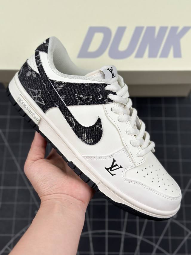 Nk Sb Dunk Low Lv联名-黑牛仔米白黑勾 周年高端定制 低帮休闲板鞋 #定制鞋盒 大厂纯原品质出货 超高清洁度 皮料切割干净无任何毛边 细节完美