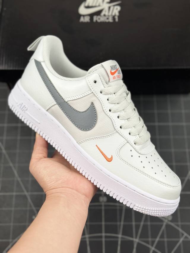 耐克nike Air Force 1’07 Lv8 Low Photon Dust Safety Orange 空军一号经典低帮百搭休闲运动板鞋“光子灰橙提拉环