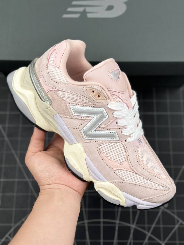 公司级joe Freshgoods X New Balance Nb9060 联名款 复古休闲运动慢跑鞋 鞋款灵感源自设计师本人对夏日的怀日回忆。鞋面大身由空间