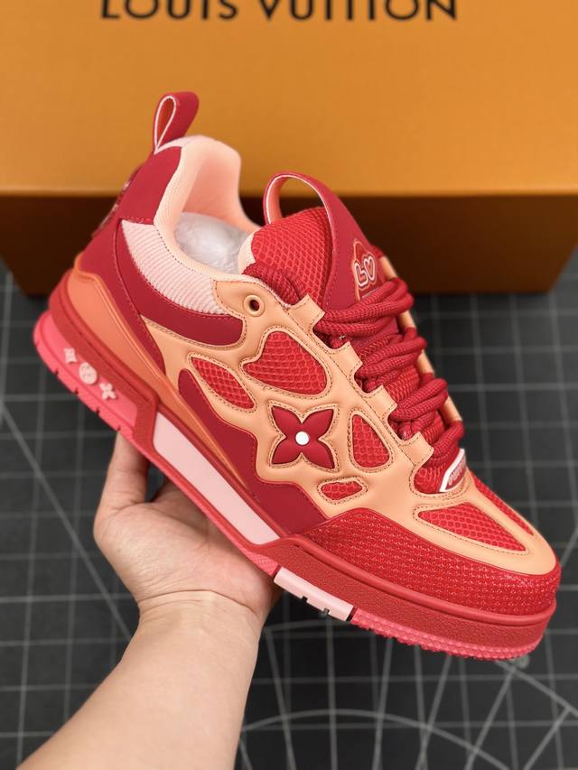 Lv-路易-威登trainer 2024走秀最新款原版1：1开发复刻！！上脚非常舒适 做工精细鞋面由意大利进口小牛皮拼接，侧边饰有品牌logo标志，进口网布垫脚