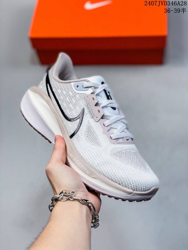 简介：公司级耐克 Nike Air Zoom Vomero 17 全新科技提前原鞋开发 充正版本 区别市面真标版本 必定是官方强力主推款式，真正的zoom缓震科