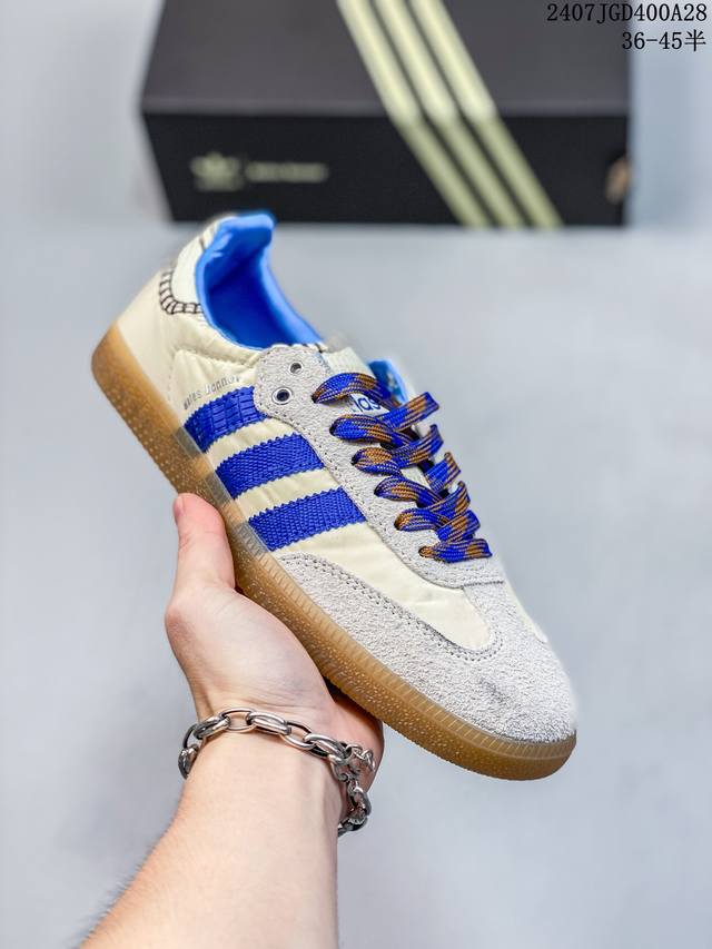 阿迪达斯 德训鞋 Adidas Originals Samba Og Shoes 经典运动鞋小白鞋 T头鞋 彰显休闲摩登风情的时尚经典鞋。它诞生于50年代的足球