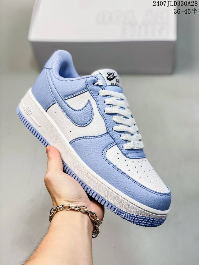 公司级带半码 耐克nike Air Force 1 Low 空军一号 Af1 低帮百搭厚底增高休闲运动板鞋。柔软、弹性十足的缓震性能和出色的中底设计，横跨复古与