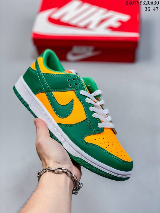 耐克nike Sb Dunk Low 扣篮系列 复古低帮休闲运动滑板板鞋。采用脚感柔软舒适zoomair气垫，有效吸收滑板等极限运动在落地时带来的冲击力，为街头