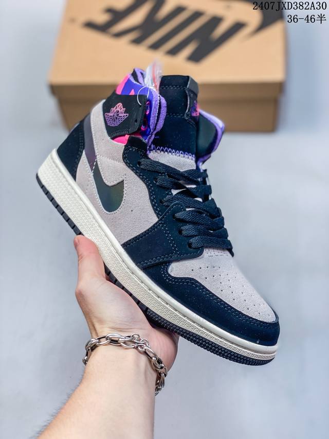 耐克 Nike Air Jordan 1 Retro High Og 乔丹一代篮球鞋复刻运动鞋 皮面高帮板鞋的设计灵感源自运动夹克，带你重温入选球队时刻。采用经