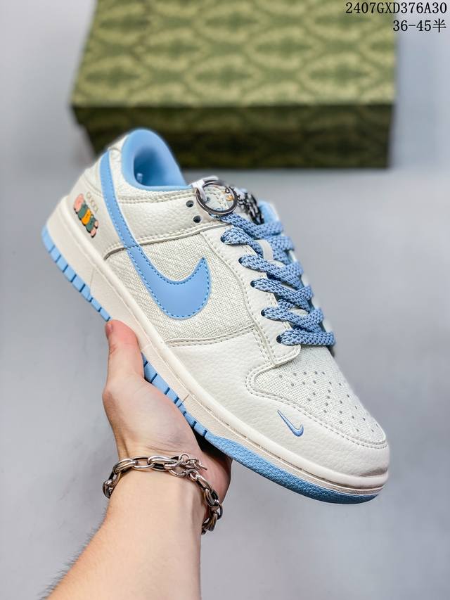 公司带半码 耐克nike Sb Dunk Low 扣篮系列复古低帮休闲运动滑板板鞋。采用脚感柔软舒适zoomair气垫，有效吸收滑板等极限运动在落地时带来的冲击