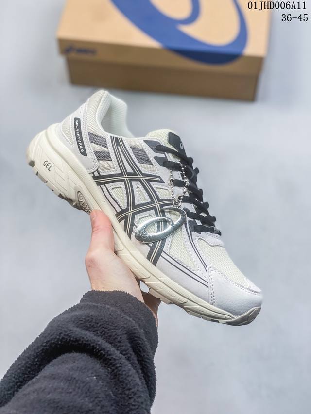 asics 亚瑟士 Gel-Venture 6 系列城市休闲运动跑步鞋时尚复古男女鞋 老爹鞋。Gel- Venture6跑鞋是越野跑者的多功能选择。专为喜欢户外