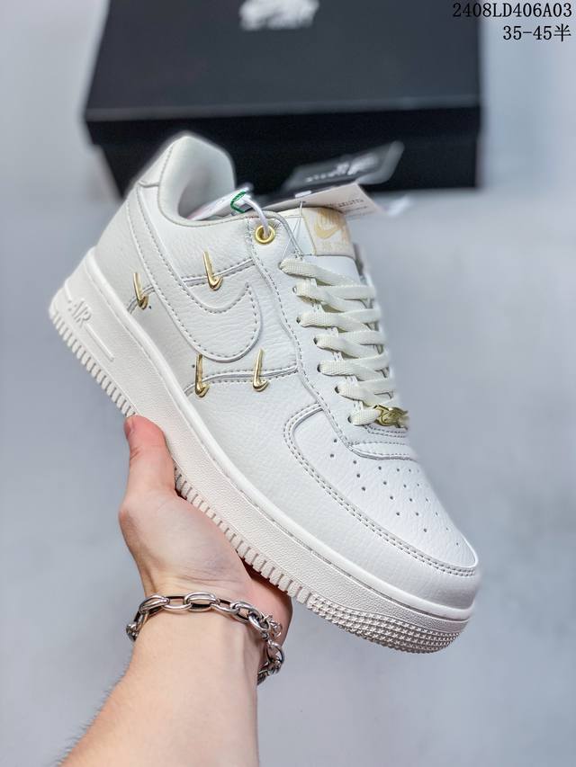 公司级带半码 耐克nike Air Force 1 Low 空军一号 Af1 低帮百搭厚底增高休闲运动板鞋。柔软、弹性十足的缓震性能和出色的中底设计，横跨复古与