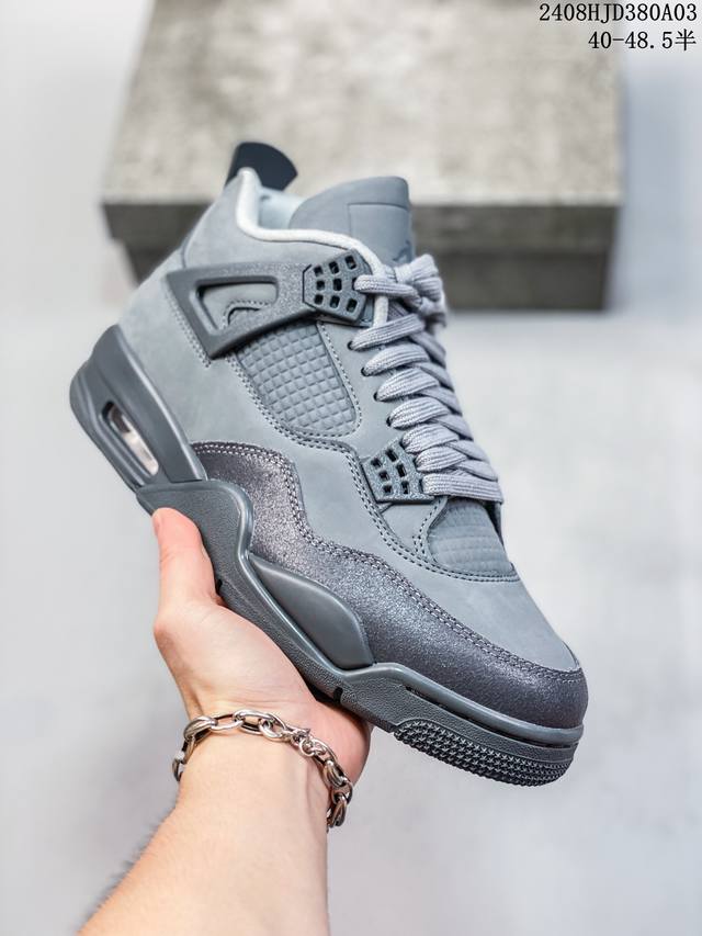 air Jordan 4 Retro Se Smoke Grey 烟熏灰 Aj4 乔丹4代 Aj4 乔4 巴黎奥运 灰黑 乔丹篮球鞋系列 该配色不仅致敬了这一体