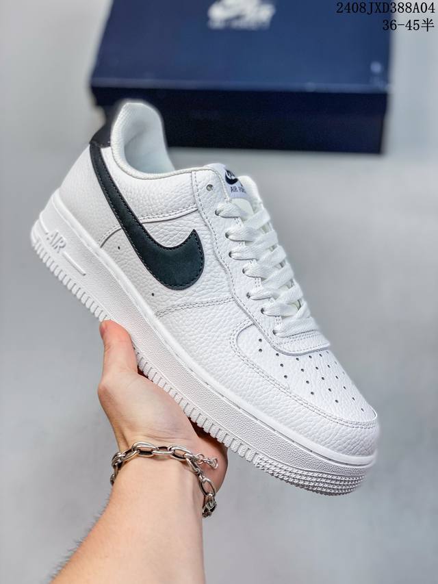 公司级带半码 耐克nike Air Force 1 Low 空军一号 Af1 低帮百搭厚底增高休闲运动板鞋。柔软、弹性十足的缓震性能和出色的中底设计，横跨复古与