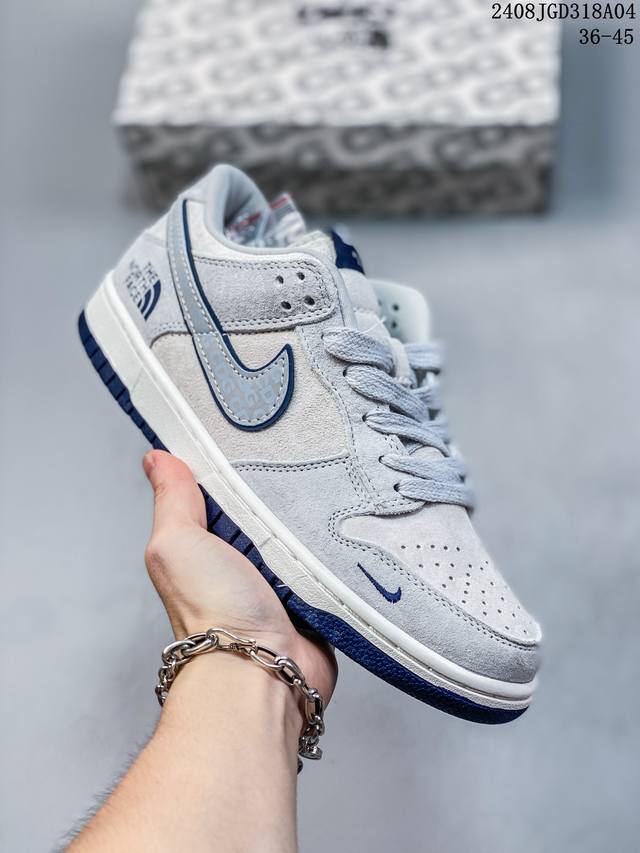 公司带半码 耐克nike Sb Dunk Low 扣篮系列复古低帮休闲运动滑板板鞋。采用脚感柔软舒适zoomair气垫，有效吸收滑板等极限运动在落地时带来的冲击