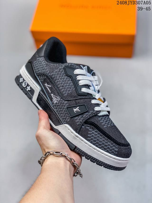 lv路易威登louis Vuitton Trail Sneaker Low休闲运动文化百搭篮球板鞋 致tpr光泽鞋底#耐弯折滴塑支持片#鞋垫嵌入超软脚感乳胶材质