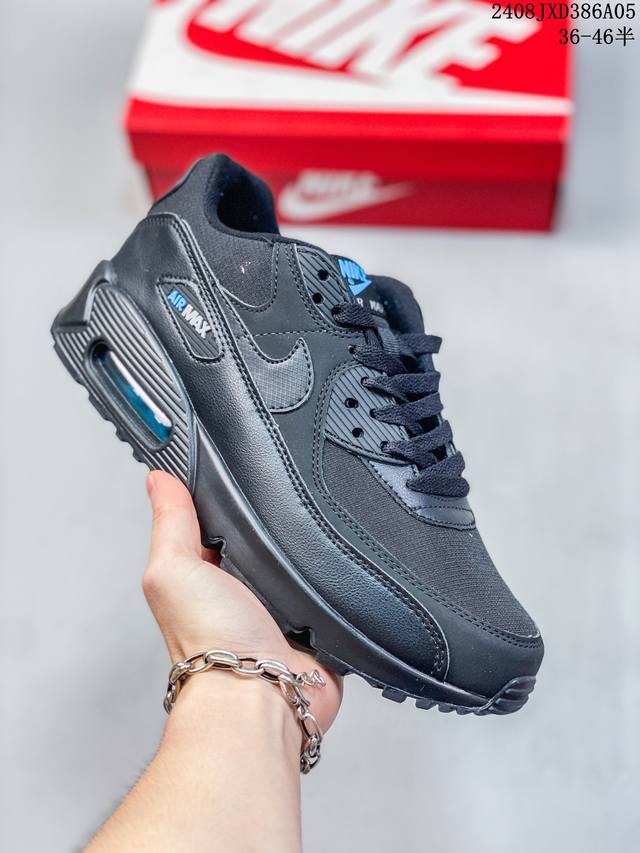 耐克 Nike Air Max90 Futura 运动鞋男女鞋--从设计到测试再到造型。脚趾周围的锯齿形边缘和部分浮动的swoosh提供精心制作的奢华感。多道工