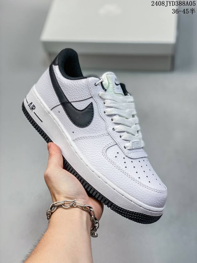 公司级带半码 耐克nike Air Force 1 Low 空军一号 Af1 低帮百搭厚底增高休闲运动板鞋。柔软、弹性十足的缓震性能和出色的中底设计，横跨复古与