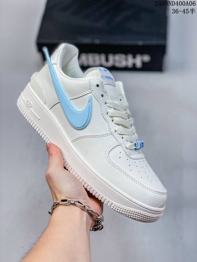 公司级带半码 耐克nike Air Force 1 Low 空军一号 Af1 低帮百搭厚底增高休闲运动板鞋。柔软、弹性十足的缓震性能和出色的中底设计，横跨复古与