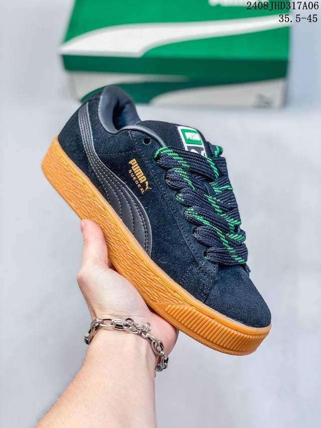 公司级！彪马puma Suede Xl 全新休闲板鞋！鞋身通体采用细腻的麂皮材质，厚实柔软，质感出众；鞋侧保留puma标志性跑道图案，侧面与后跟点缀金属色pum