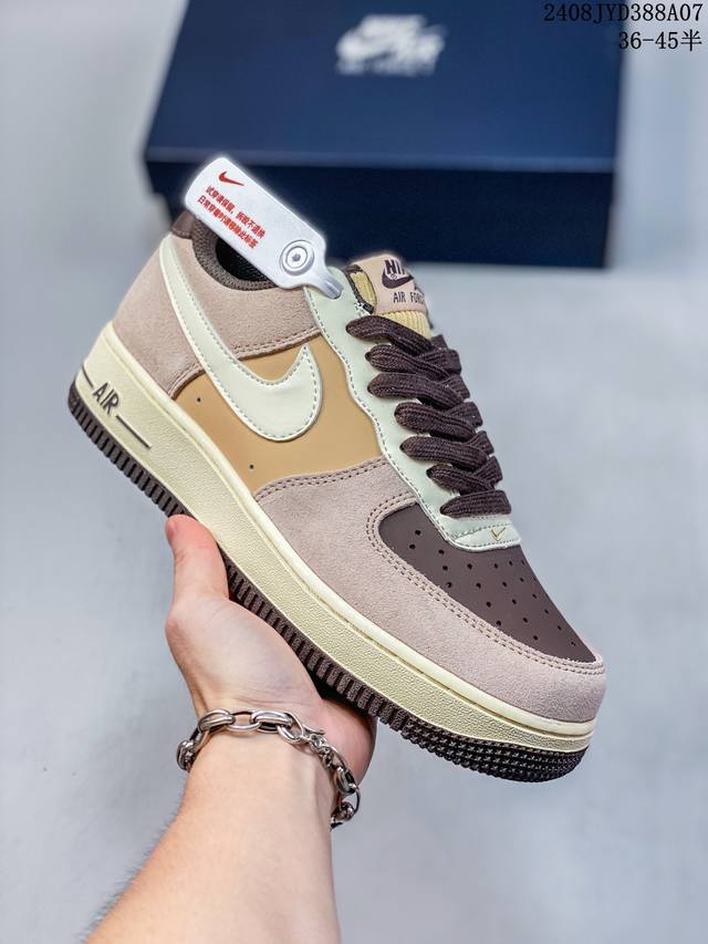 公司级带半码 耐克nike Air Force 1 Low 空军一号 Af1 低帮百搭厚底增高休闲运动板鞋。柔软、弹性十足的缓震性能和出色的中底设计，横跨复古与