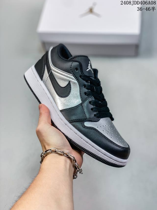 air Jordan 1 Low aj1乔1低帮休闲板鞋 同步官方配色 市场唯一独家头层皮打造 原鞋原档案 原厂皮料 原档冲孔鞋头 正确满胶鞋垫 四线拉帮 原厂