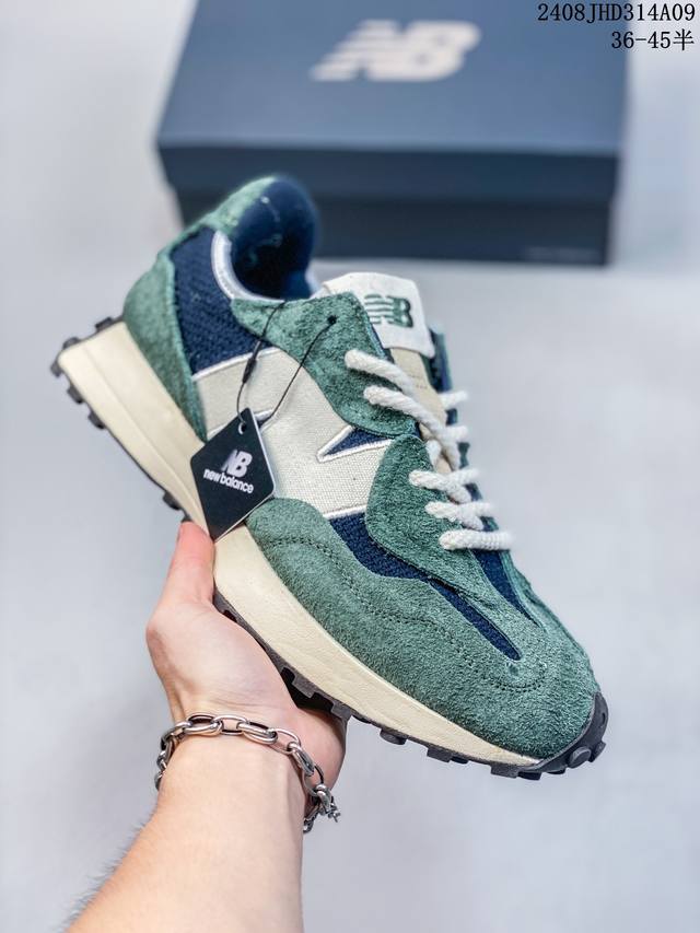 公司级new Balance Ms327 复古休闲运动慢跑鞋 完美细节 #全新 New Balance 327 系列 以更纯粹的复古风格设计打造的全新造型 侧身