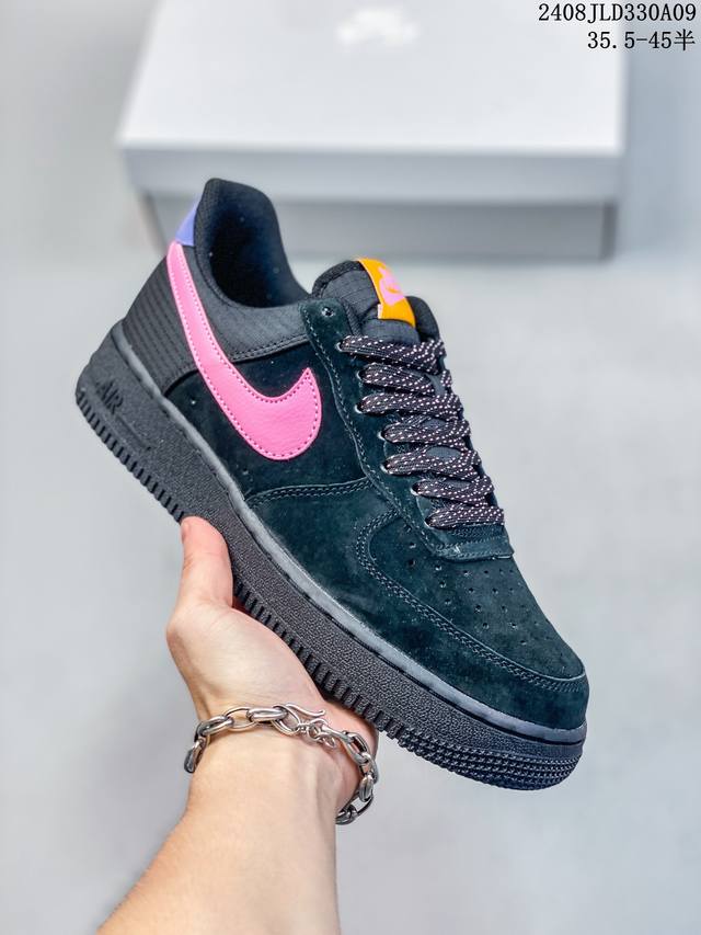 公司级带半码 耐克nike Air Force 1 Low 空军一号 Af1 低帮百搭厚底增高休闲运动板鞋。柔软、弹性十足的缓震性能和出色的中底设计，横跨复古与