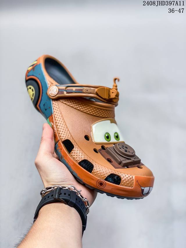 卡骆驰crocs Classic Clog 卡骆驰全系列休闲沙滩洞洞拖鞋凉鞋 尺码： 36 37 38 39 40 41 42 43 44 45 #08Jhd3