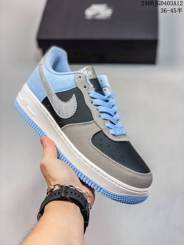 真标带半码 耐克nike Air Force 1 Low 空军一号 Af1 低帮百搭厚底增高休闲运动板鞋。柔软、弹性十足的缓震性能和出色的中底设计，横跨复古与现