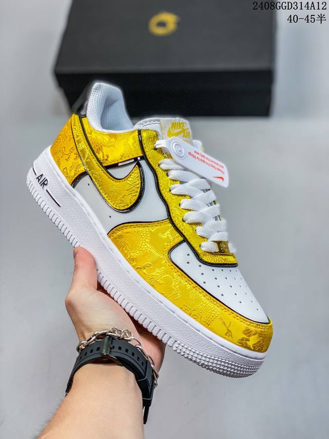 公司级nike Air Force 1‘07 原楦头原纸板 打造纯正低帮空军版型 专注外贸渠道 全掌内置蜂窝气垫 原盒配件 原厂中底钢印、拉帮完美 官方货号:C