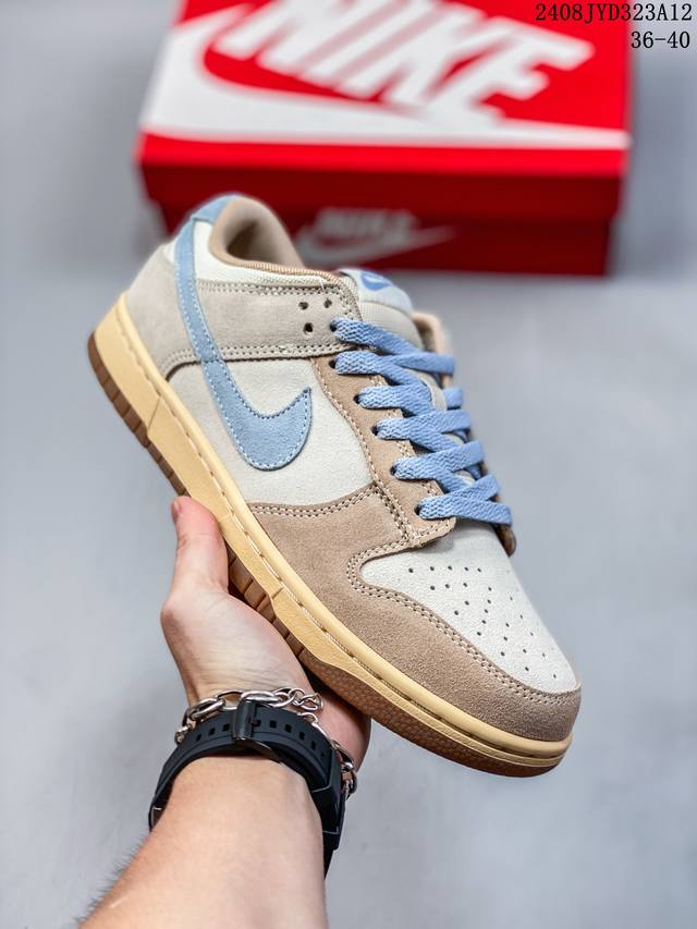 头层带半码耐克nike Sb Zoom Dunk Low 板鞋 系列经典百搭休闲运动板鞋加厚鞋舌的填充，使舒适性大大提升，同时也更方便穿脱中底部分则加入了脚感柔