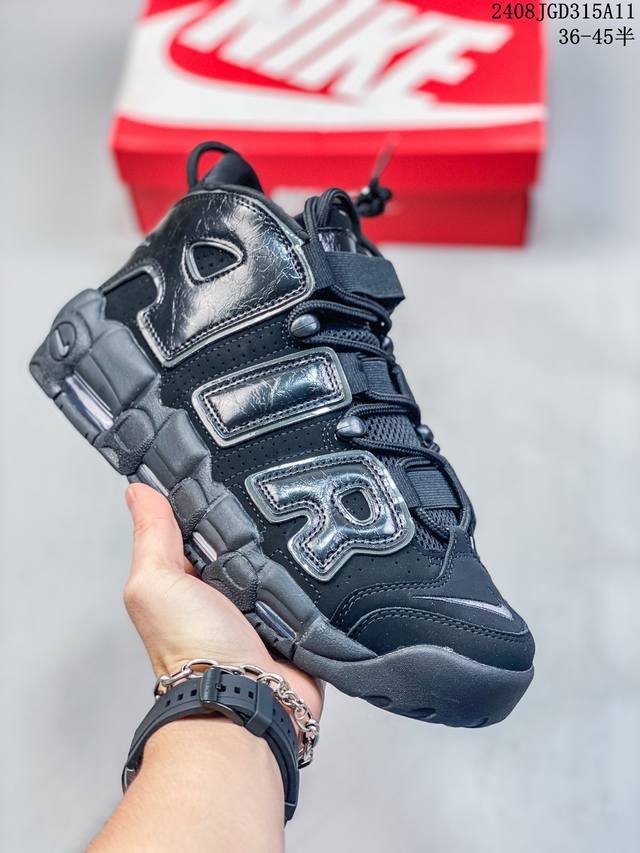 nk Air More Uptempo 皮蓬大air 地表最强性价比版本 完美清洁度 以流行于街头的涂鸦文化为设计灵感 整体的设计风格夸张而充满魅力 厚实而充满